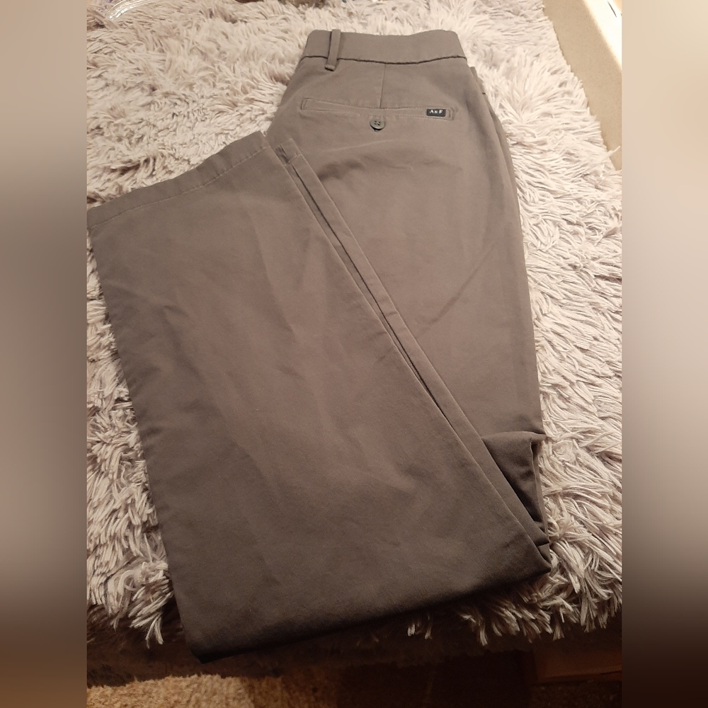 Gray Abercrombie Pants Size 32x32